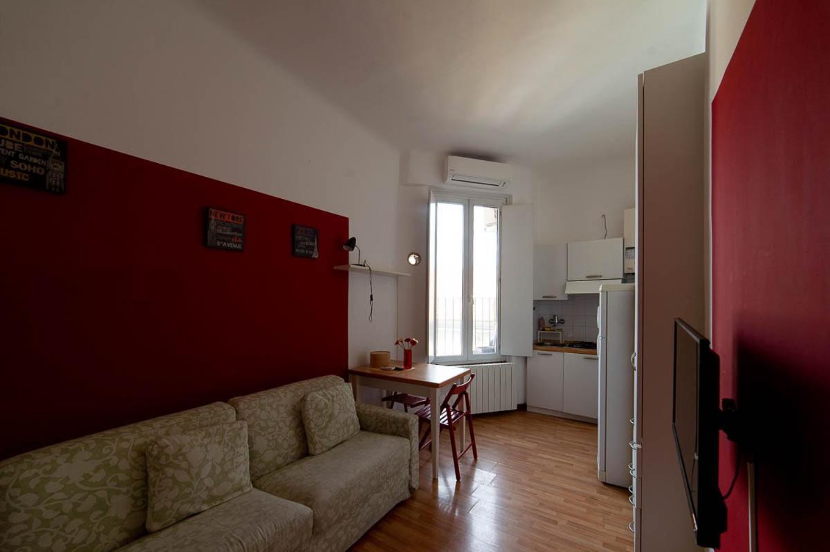 Hbhall Navigli 21 Milano Exterior foto